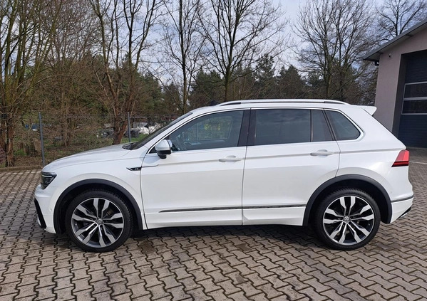 Volkswagen Tiguan cena 117900 przebieg: 198000, rok produkcji 2017 z Poręba małe 497